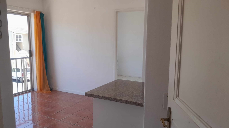 To Let 1 Bedroom Property for Rent in Kenilworth Western Cape